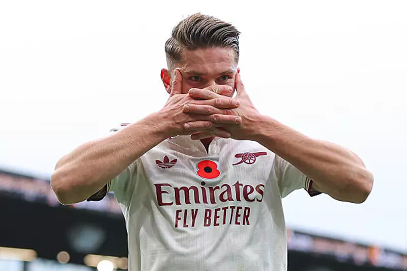 لاعب أرسنال السابق عن جيوكيريس: يحتاج لتحسين لياقته