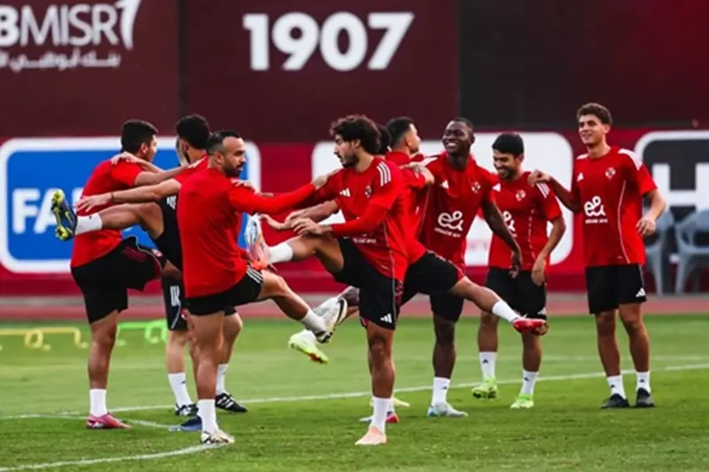 لقطات من تدريبات الأهلي الختامي قبل لقاء شبيبة القبائل